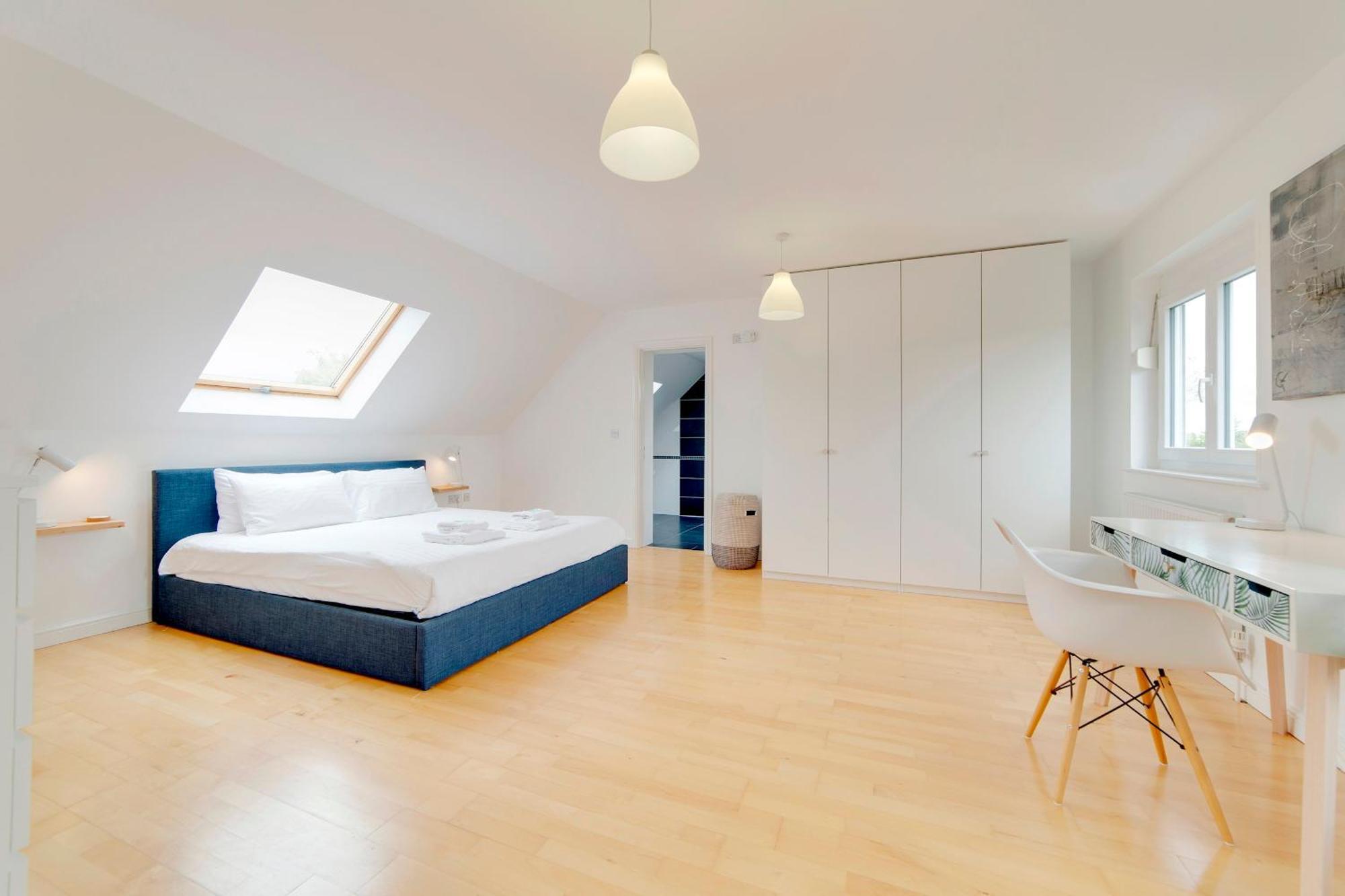 Pass The Keys 49 Byron Square Modern And Spacious 3 Bed Home With Free Parking Cambridge  Exterior photo
